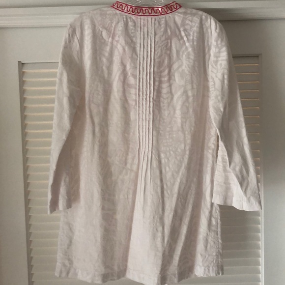 Size Medium Lilly Pullitzer blouse - Picture 2 of 3